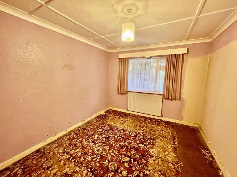 Bedroom- click for photo gallery